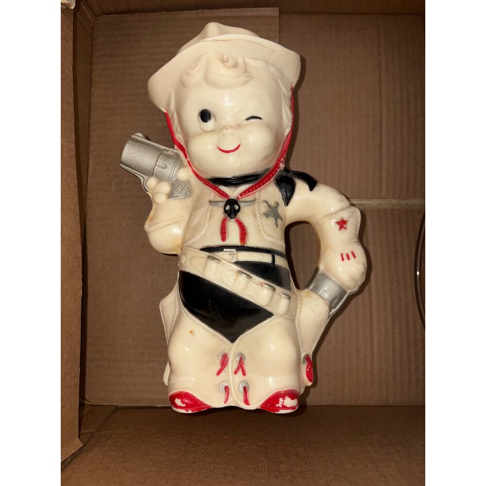 Vintage 1950 Alladin cowboy sheriff hard plastic pitcher gun spout